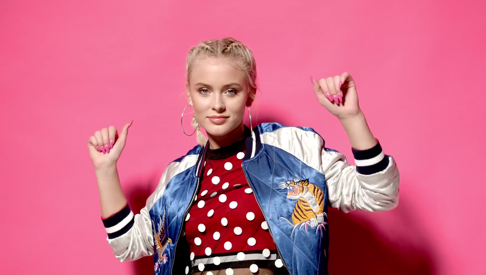 Zara larsson 2023. Zara larsson - lush life lush life. Lush life перевод. Lush life zara larsson текст. Zara larsson life.