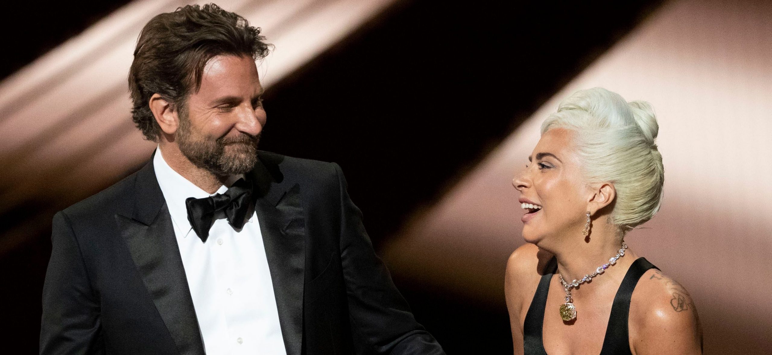 Lady Gaga Enceinte De Bradley Cooper